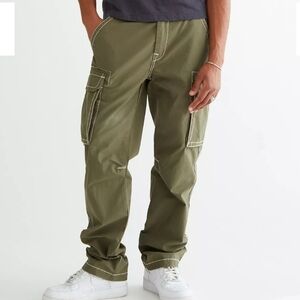 True Religion Big T Cargo Pant in green cotton canvas with contrast stitching 36
